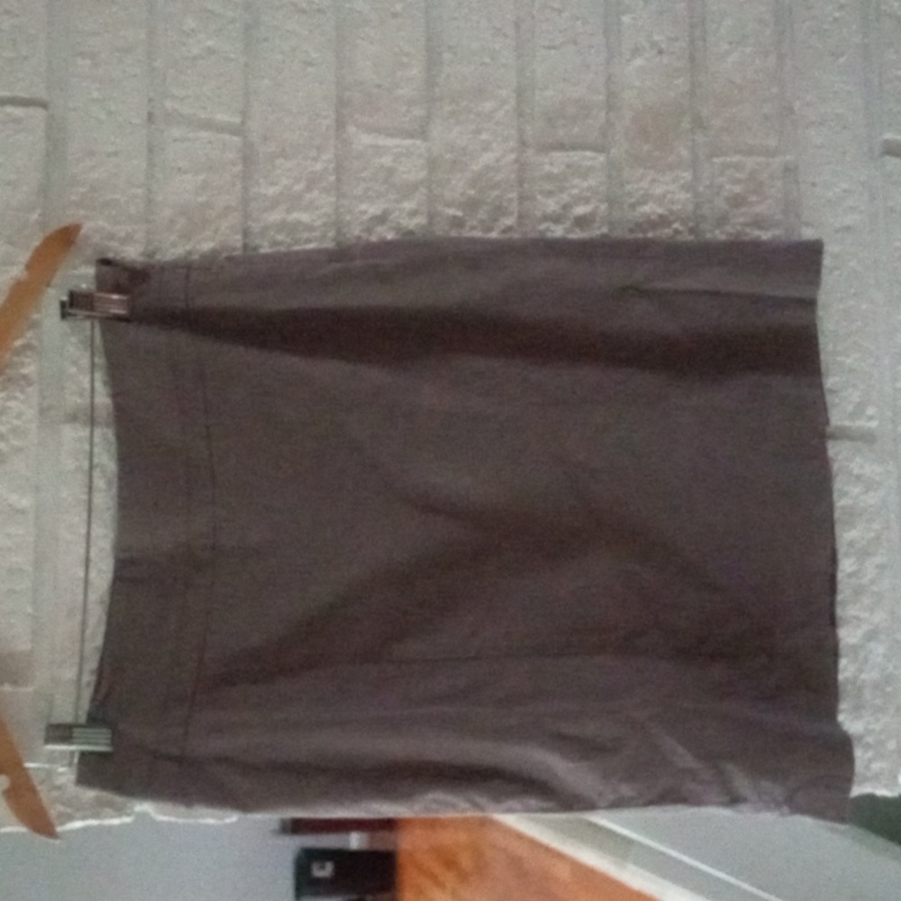 Skirt by Loft Ann Taylor. Sz 4. Back kick pleat, color is purplish gray?